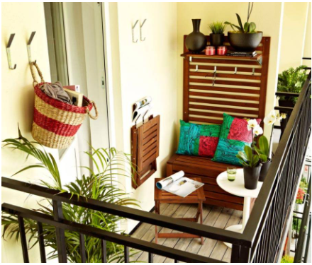 5 Ideas para Decorar Balcones en Pisos de Alquiler Vacacional 1 5 Ideas para Decorar Balcones en Pisos de Alquiler Vacacional 1