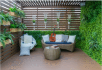 5 Ideas para Decorar Balcones en Pisos de Alquiler Vacacional