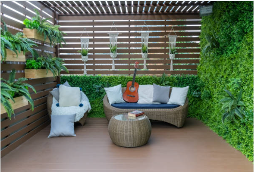 5 Ideas para Decorar Balcones en Pisos de Alquiler Vacacional 6 5 Ideas para Decorar Balcones en Pisos de Alquiler Vacacional