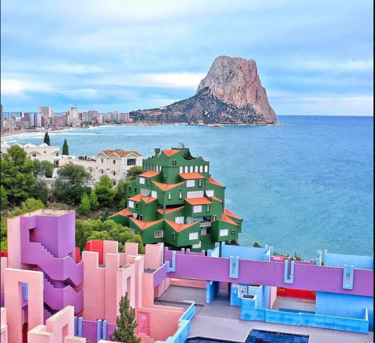Descubre la Arquitectura de Ricardo Bofill en Calpe